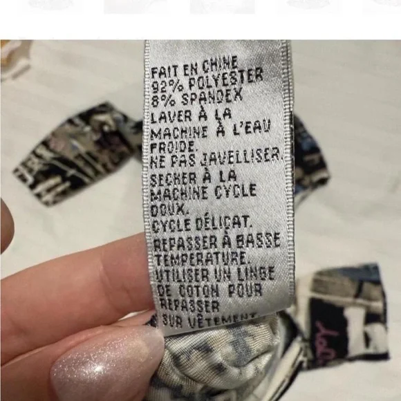 Y2k Abstract Print V-Neck Women's Top - Picture 4 of 5